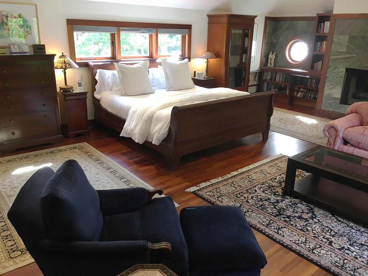 East Hampton Art House Bed And Breakfast Exterior foto